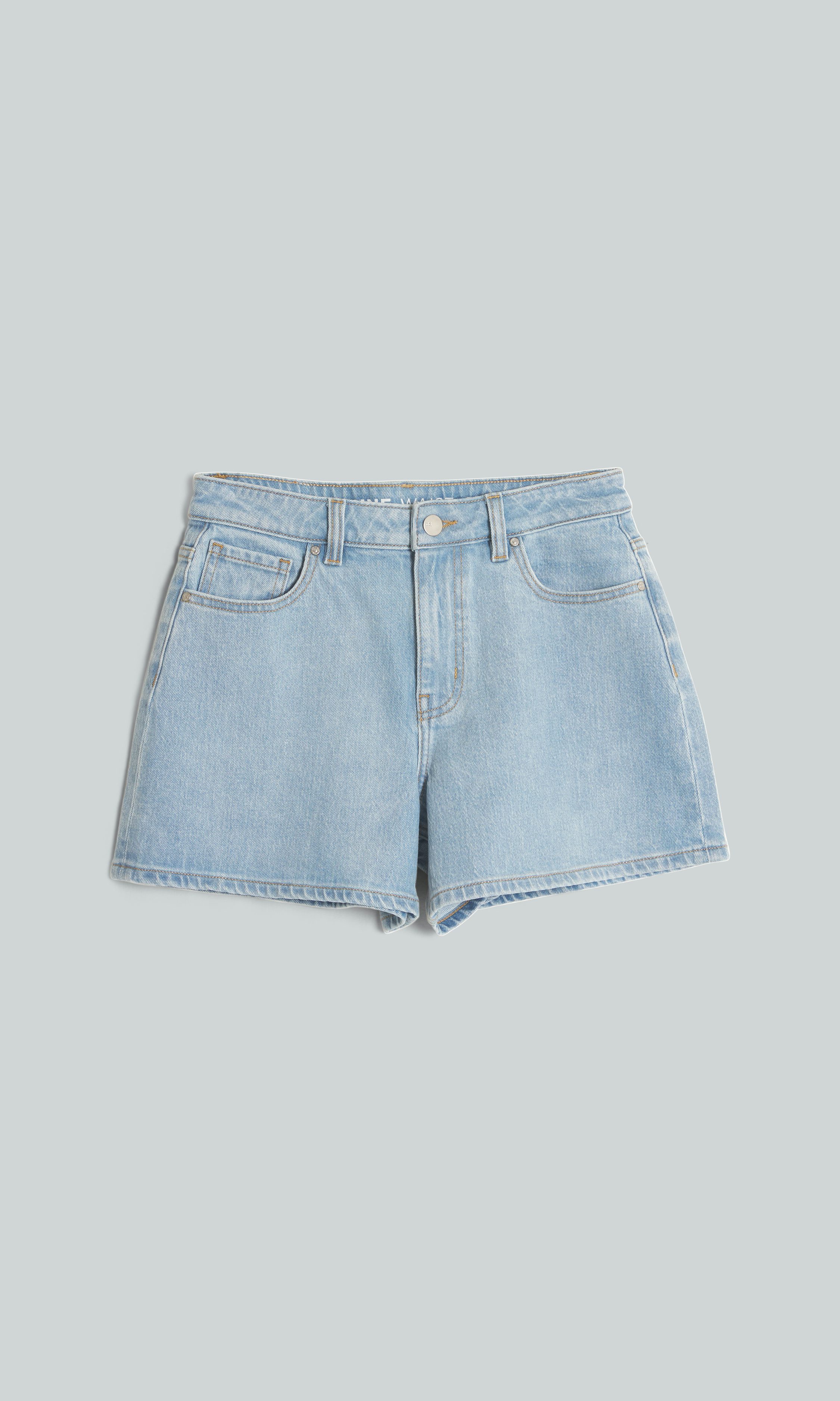 【YOURNUS】Shioko Track Bermuda Denim Blue PS June 530 | Women | Bik Bok