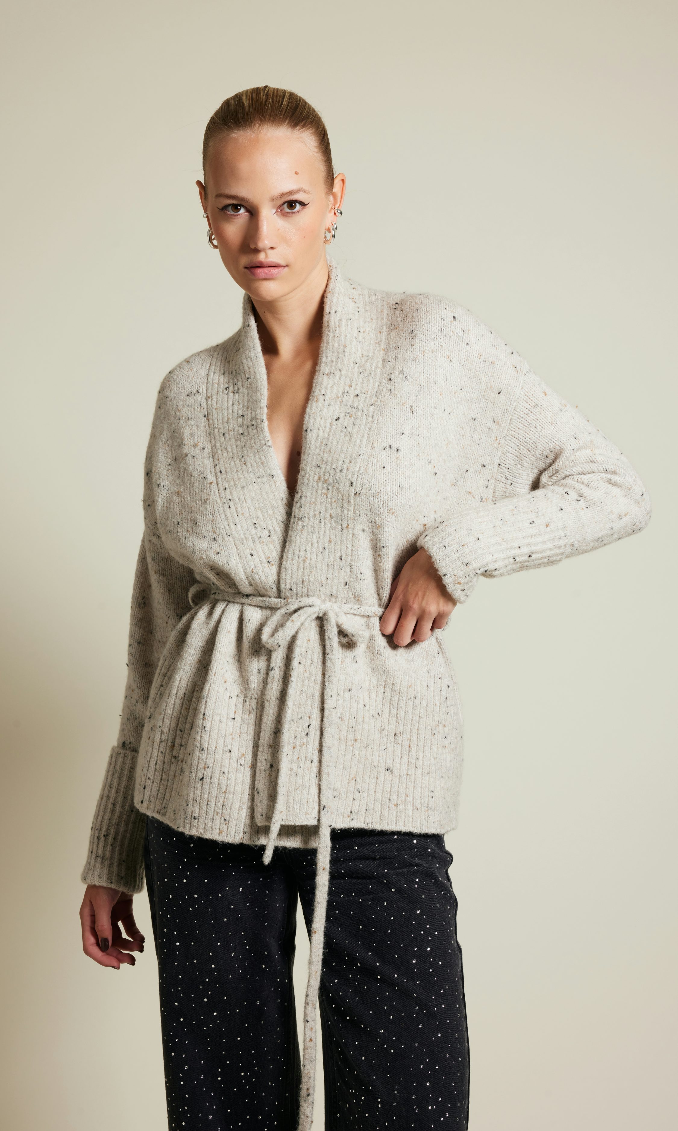 Off white Harper cardigan med knyting | Dame | Bik Bok