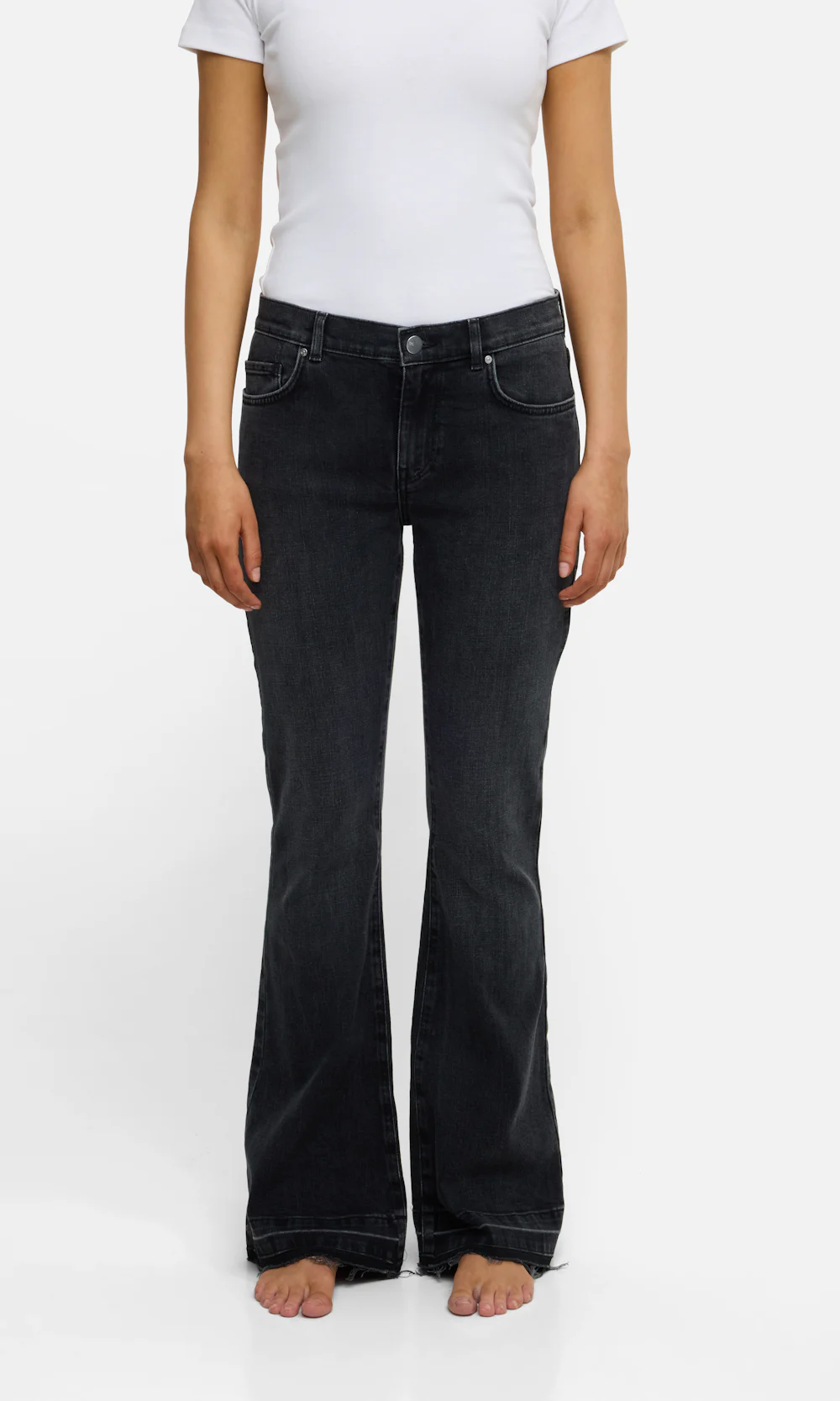 Low Flare Jeans