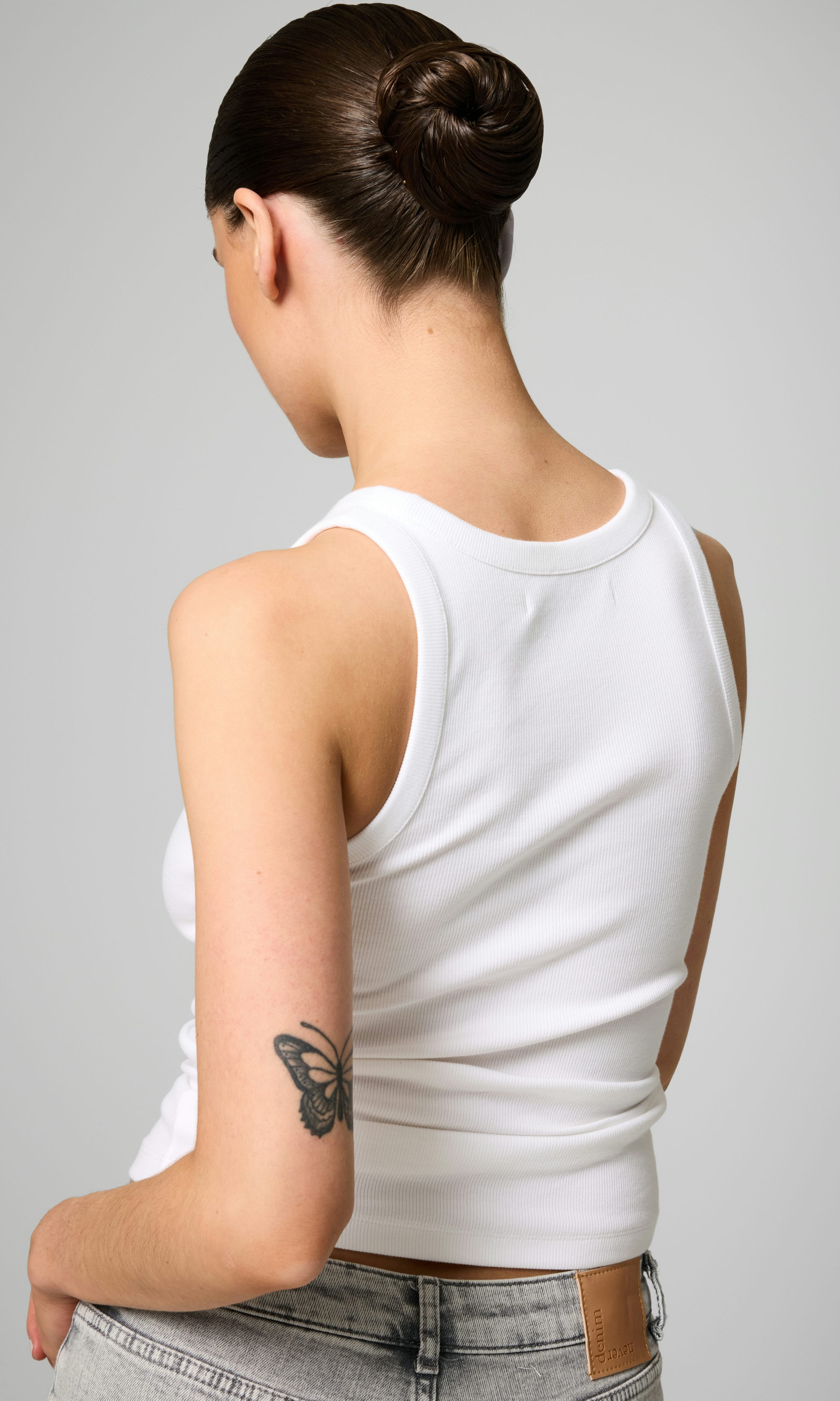 Bare Rib Tank Top ホワイト Soft Rib Tank Top in White – Bo+Tee