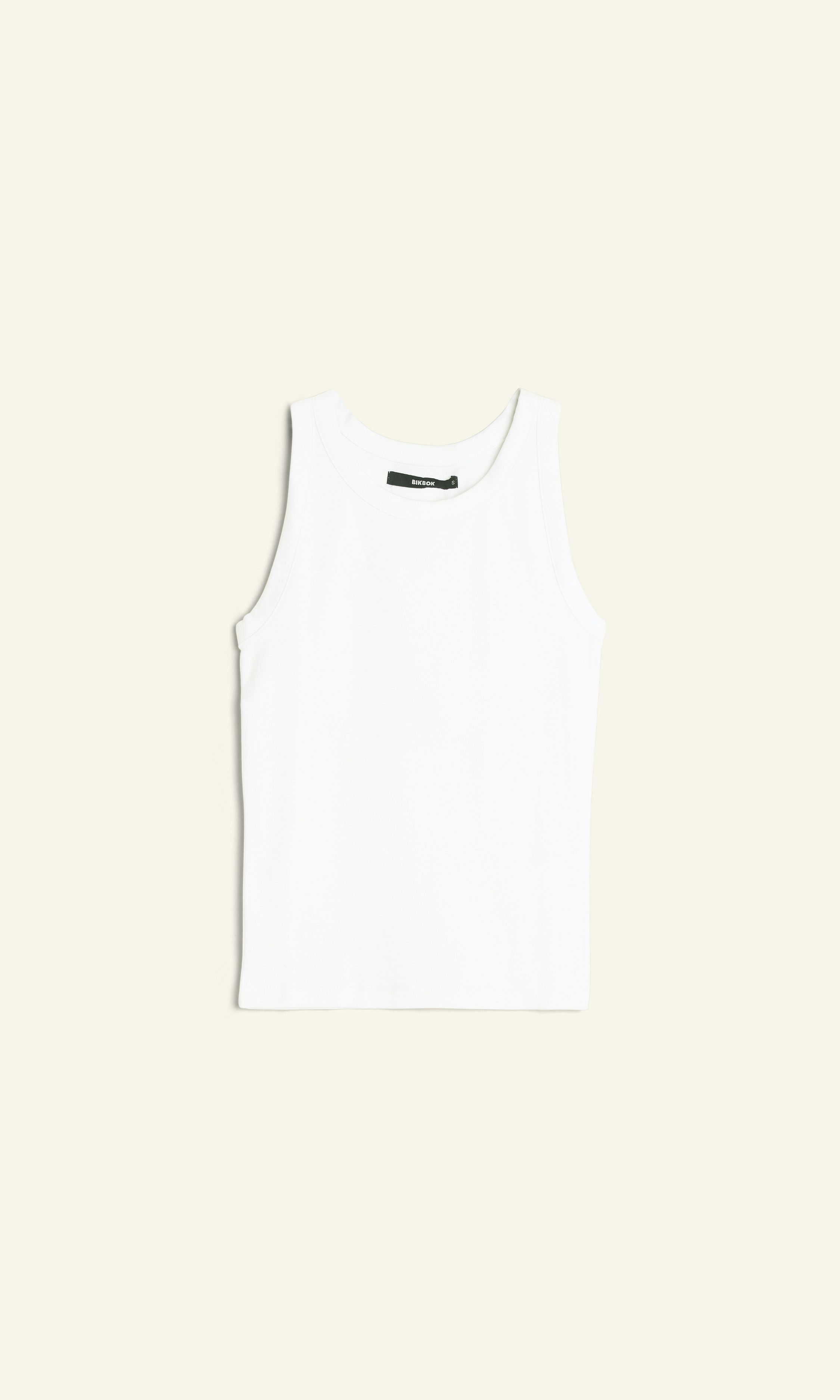 7368265_900_f_f_bikbok_ttbare_